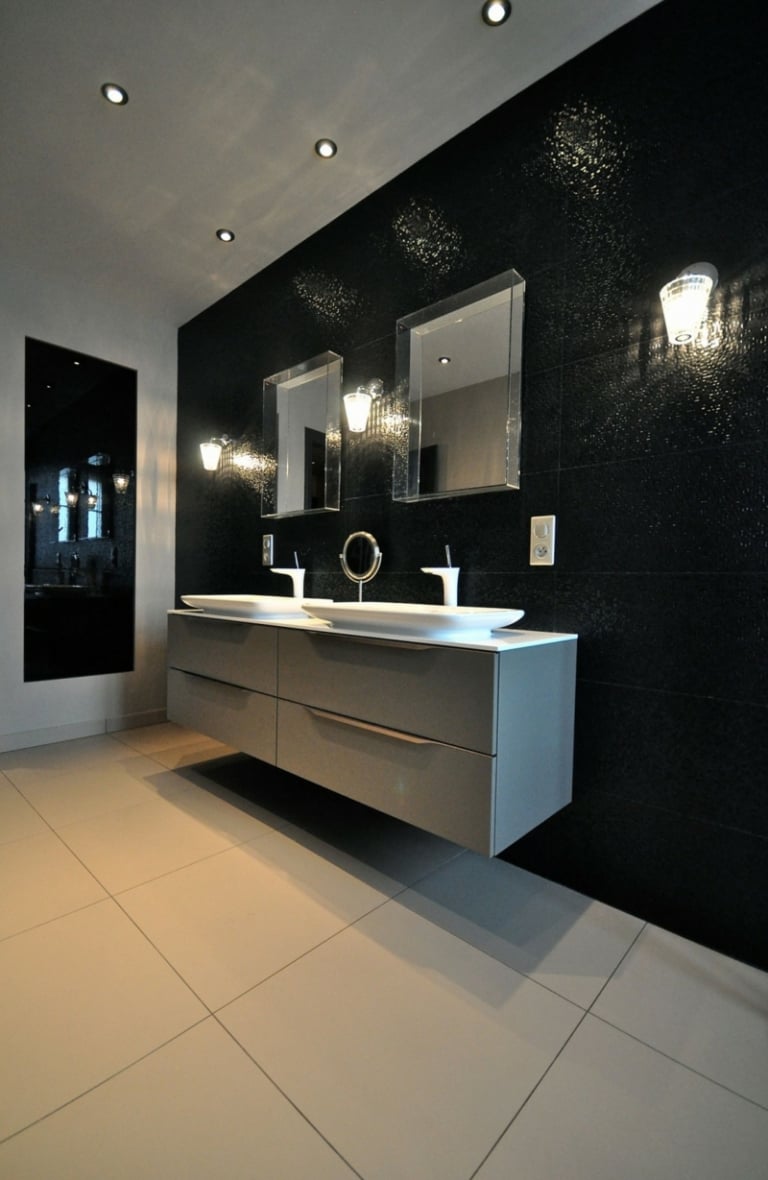 salle-bains-noir-blanc-carrelage-murla-noir-brilant-meuble-vasque-gris