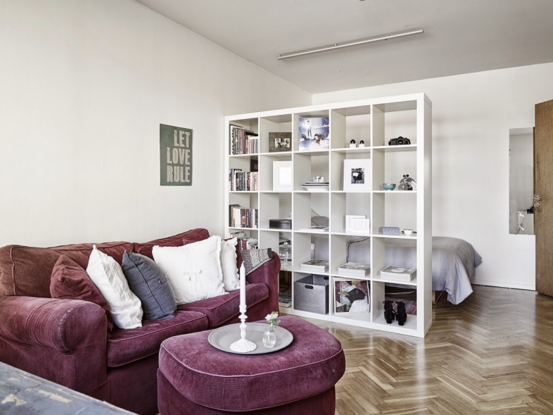 étagères-Ikea-Kallax-blanc-acrylique-salon-mobilier-velours-violet