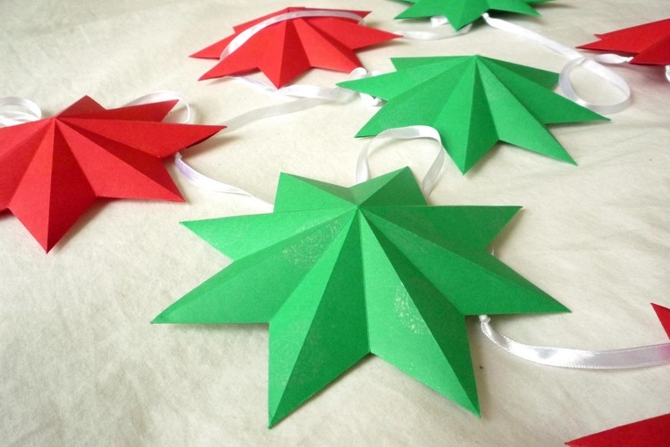 Étoile de Noël en papier à faire soi-même : DIY étoile 3d en 50 idées super