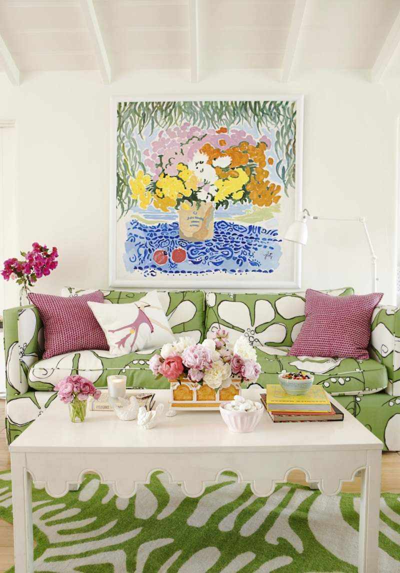 Canapé vert dans le salon contemporain et idées déco assortie
