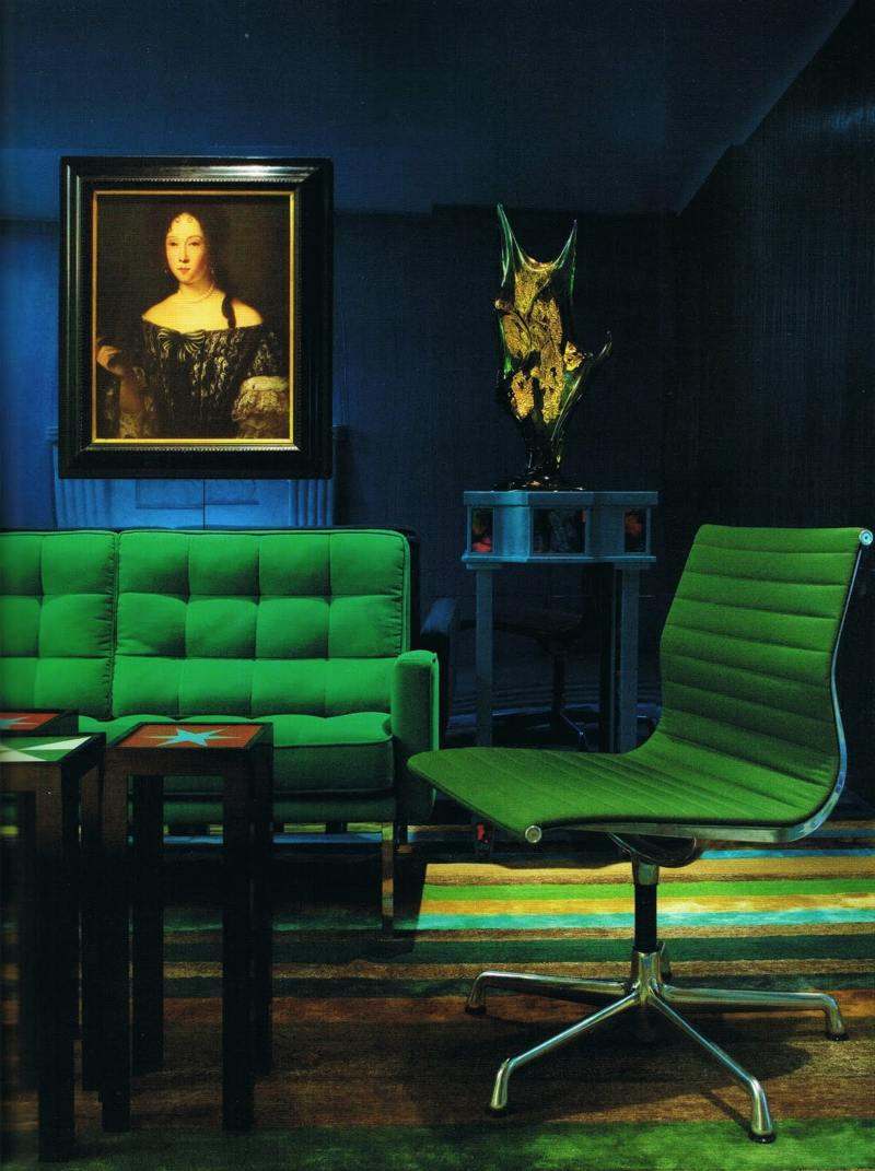 Canapé vert dans le salon contemporain et idées déco assortie