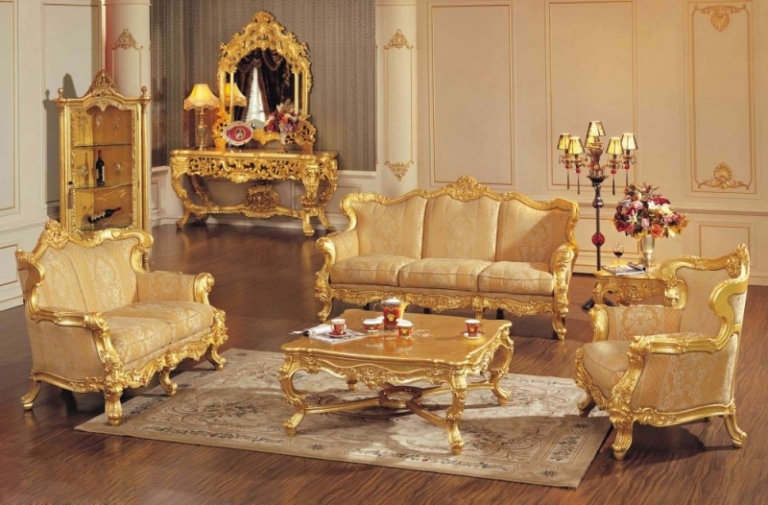 chaise baroque bois-doré-tapissée-beige-clair-motifs-blancs