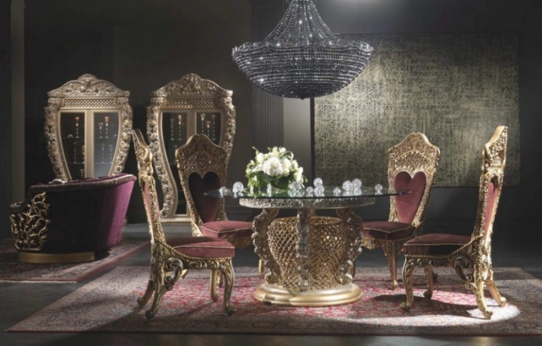 chaise-baroque-bois-doré-tapissée-rouge-foncé