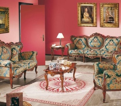 chaise baroque bois-marron-tapissée-satin-motifs-bleus-beiges
