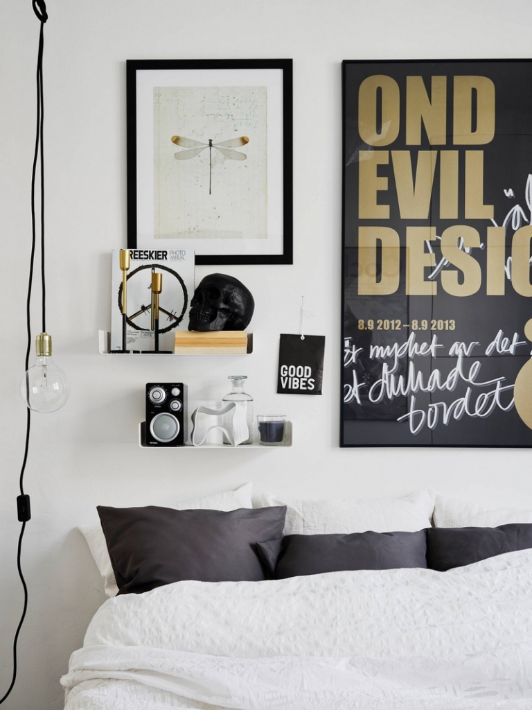 chambre scnadinave blanche noire décorée-accents-laiton-posters