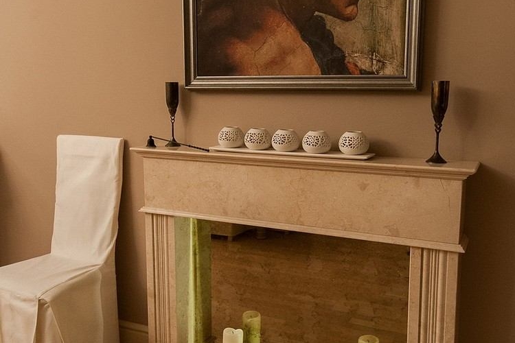 Fausse cheminée décorative pour se chauffer les yeux
