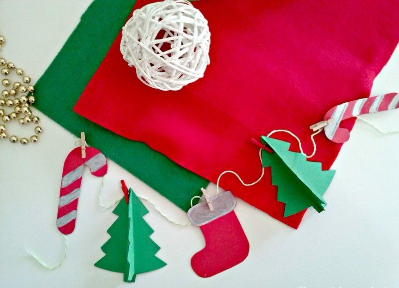 guirlande-noel-papier-sapin-canne-chaussette-noel-carton guirlande de Noël en papier