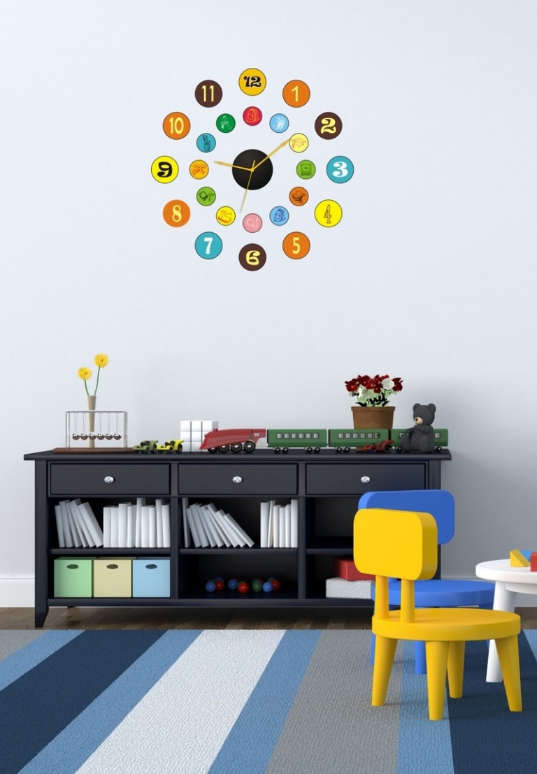 horloge-murale-design-original-taquin-multicolore-chambre-enfant
