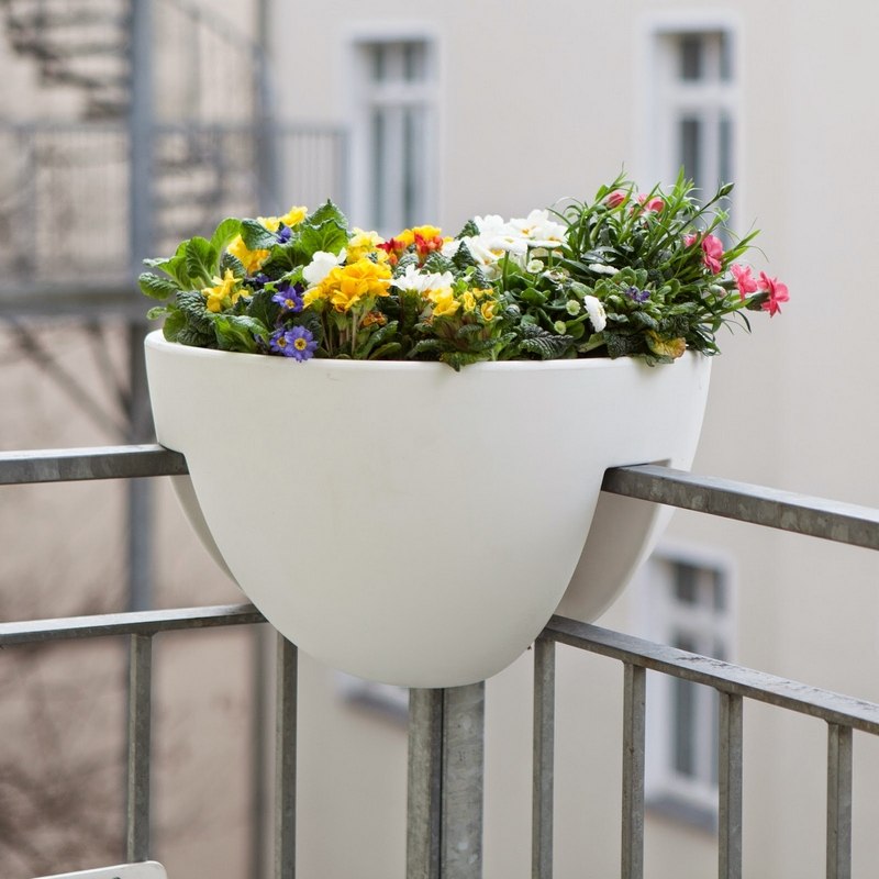 Jardinière balcon originale, support et balconnière en 42 idées Désign Coloré Balcon