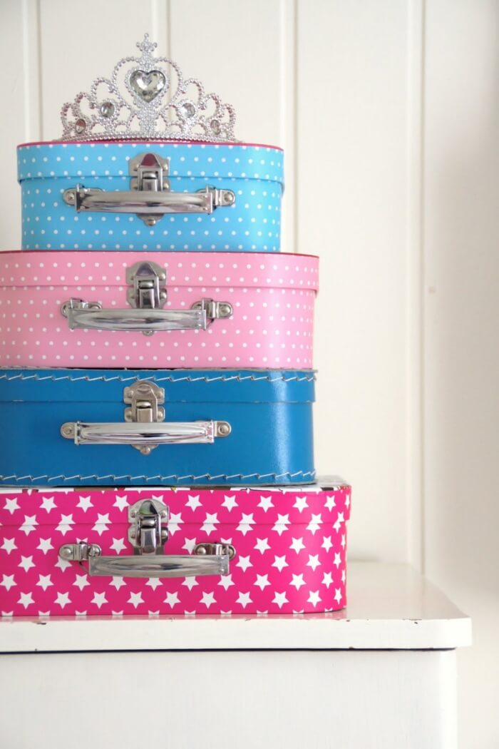 meuble-rangement-enfant-original-valises-vintage-couluers-pastel