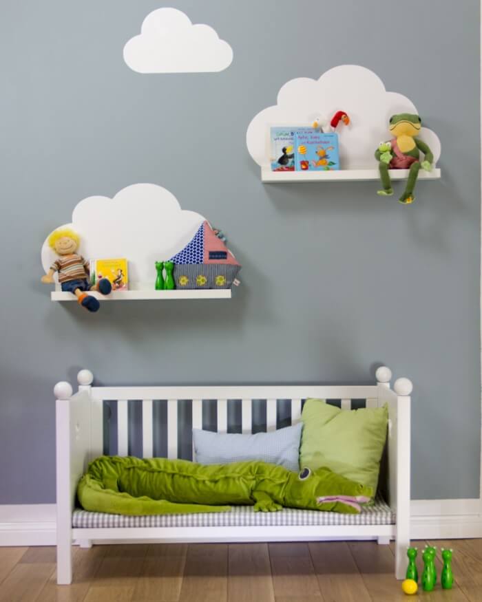 meuble-rangement-enfant-étagères-nuages-lit-banc-déco