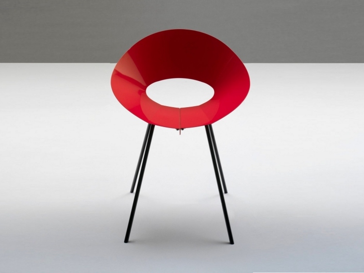 meubles-design-italien-chaise-métallique-KD04-acier-rouge-pieds-noirs