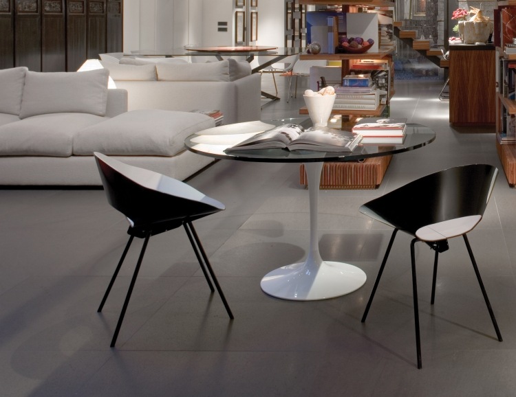 meubles-design-italien-table-manger-ronde-verre-pied-central-blanc-chaises-noires
