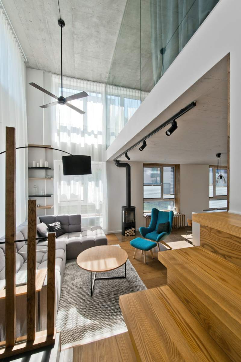 mobilier scandinave salon plancher-escalier-massifs-plafond-béton