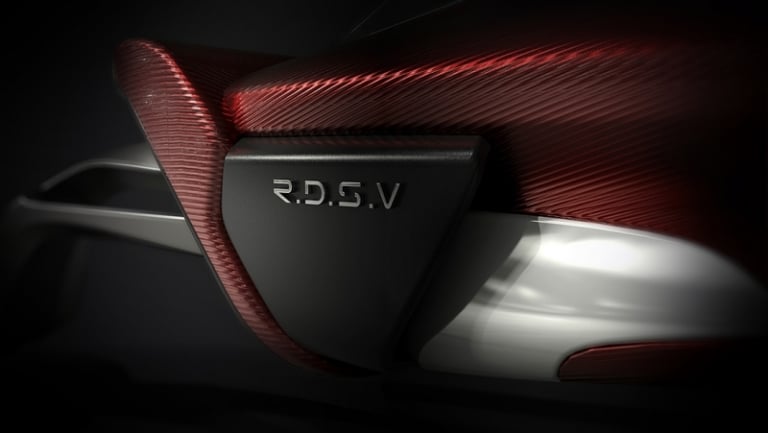 moto-neige-RDSV-concept-innovant-design-futuriste
