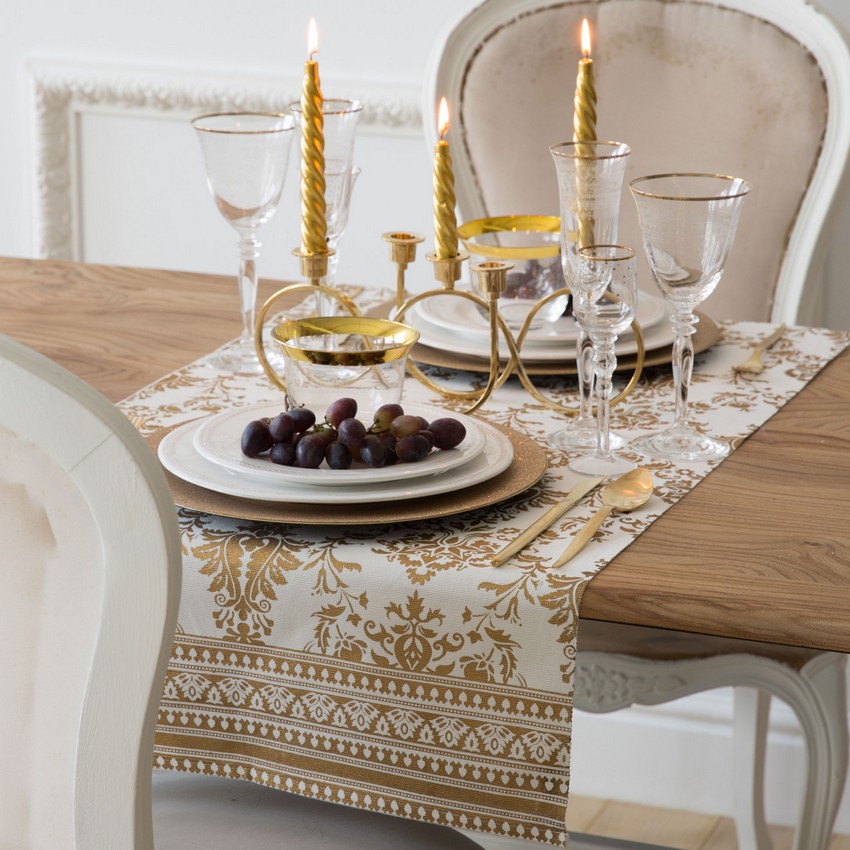 nappe-noel-zara-home-chemin-table-blanc-motifs-dores