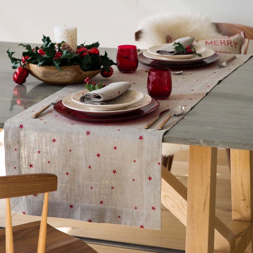 nappe-noel-zara-home-chemin-table-lin-motif-etoiles-rouges