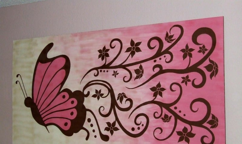 peinture-toile-abstraite-coloré-motif-fleuris-marron-papillon-rose