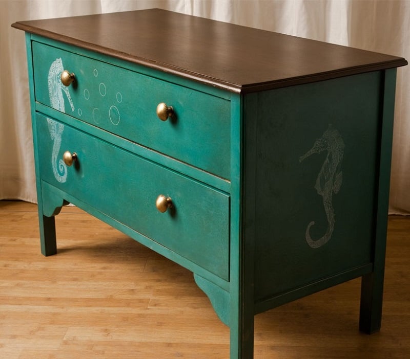 relooker-meuble-peinture-vert-émeraude-chevaux-mer-Touch-the-wood