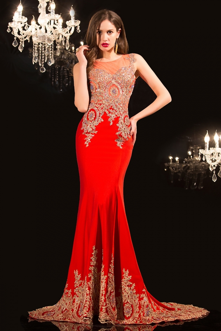 robe-nouvel-an-rouge-vif-silhouette-sirène