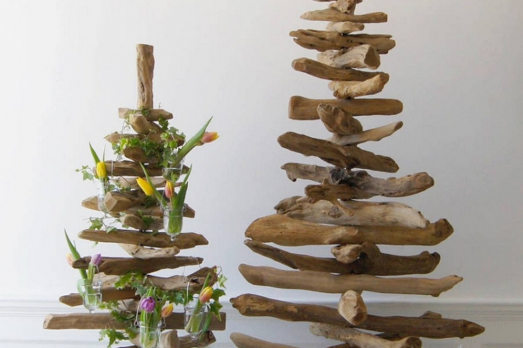 Sapin en bois flotté à faire soi-même : 50 sapins de Noël en bois