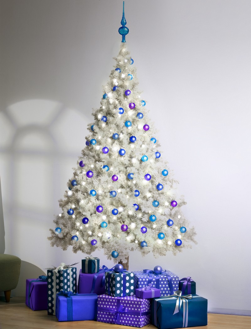 sapin-noel-blanc-boules-noel-turquoise-lilas sapin de Noël blanc