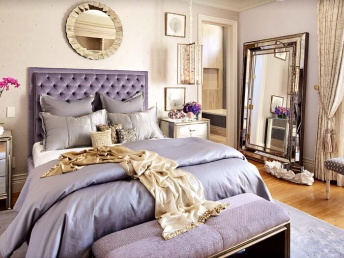 style Art déco chambre-coucher-tete-mit-capitonnee-mauve-miroir-soleil-or-miroir-poser-sol 