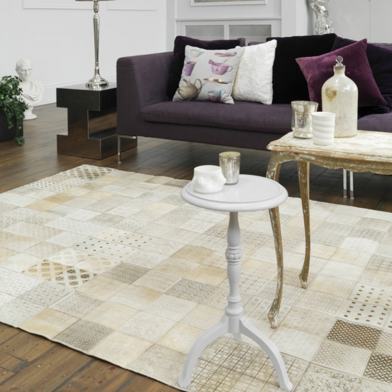 tapis-patchwork-imitation-carreaux-ciment-beige-blanc-salon-chic