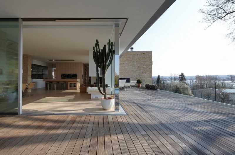terrasse-bois-composite-baie-coulissante-cuisine terrasse bois composite