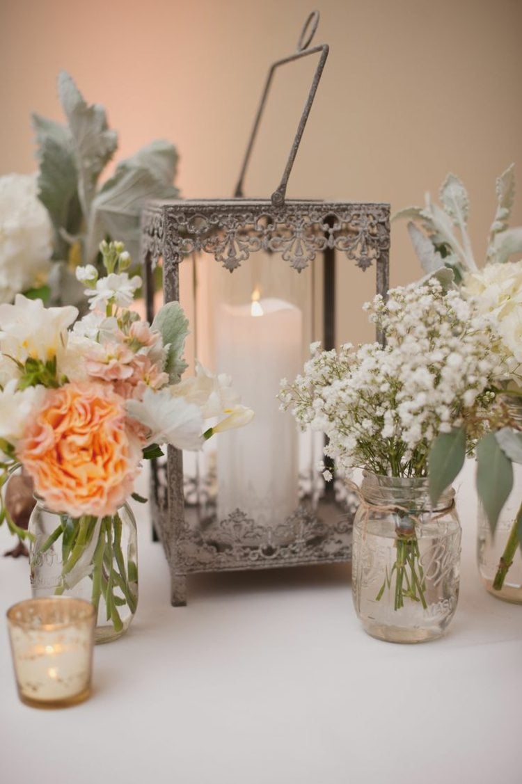 bougies décoratives lanterne-métallique-vintage-compositions-florales