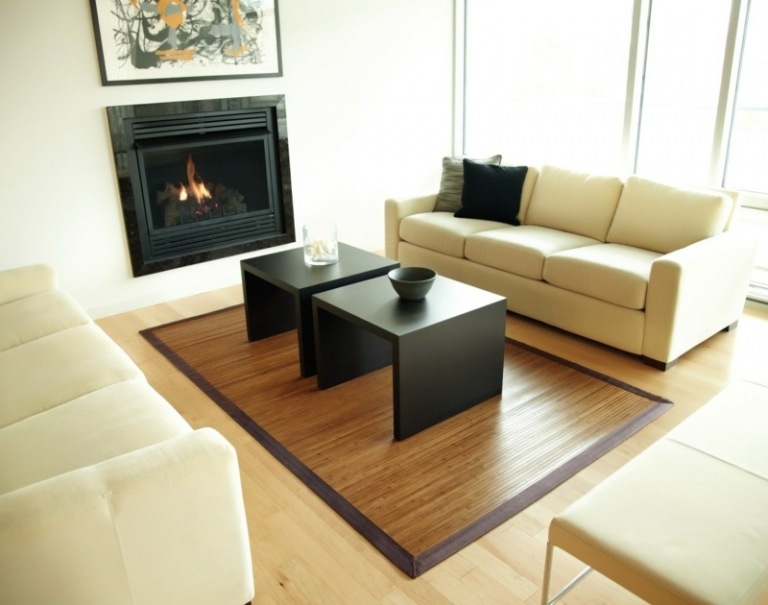 déco-japonaise-tapis-bambou-tables-basses-bois-noir-canapés-tissu-beige