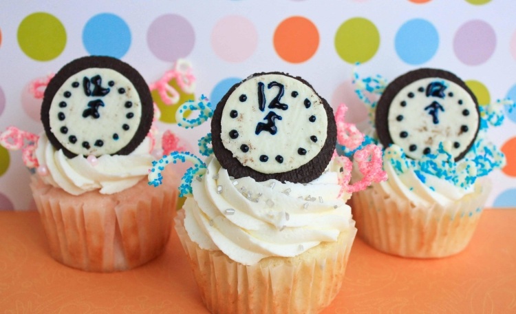 décoration cupcake –nouvel-an-biscuits-oreo-deco-horloge