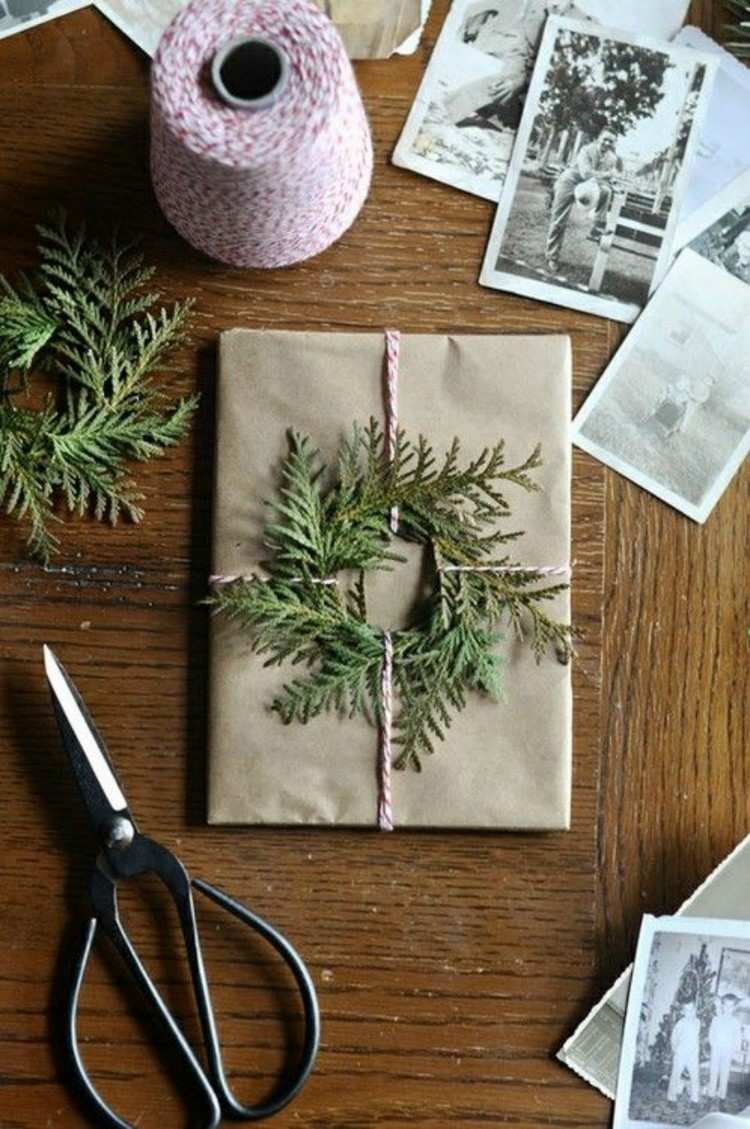 emballage-cadeau-noel-original-branches-sapin-ficelle-papier-brun