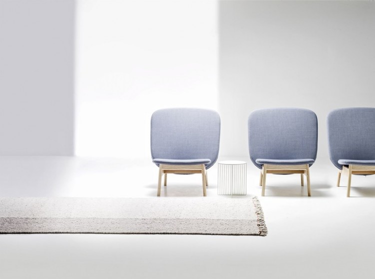 fauteuil design scandinave - gris-clair-pietement-bois-clair-ALA-Easy-la-cividina