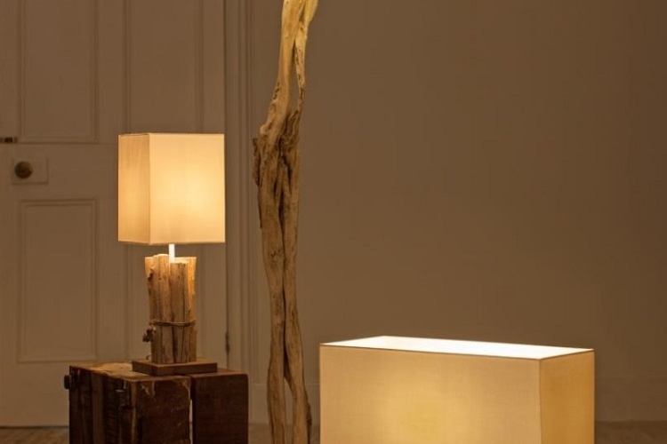 Lampe bois flotté, lampadaire et suspension par la Nature!