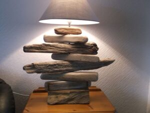 lampe-bois-flotté-poser-table-chevet-abat-jour-gris-perle