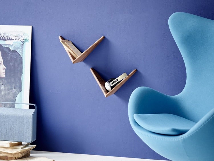 meuble-salon-design-étagères-papillon-noyer-cadovius-mur-violet
