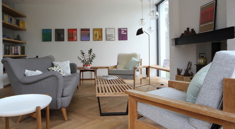 meuble-scandinave-vintage-canapé-fauteuils-gris-lampadaire-suspension-tables