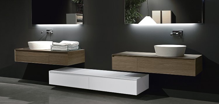 meuble-vasque-salle-bain-moderne-bois-massif-blanc-laqué-miroir-carrelage-sol