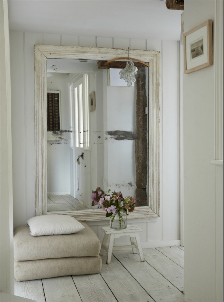 miroir cadre bois -vintage-romantique-cadre-blanc