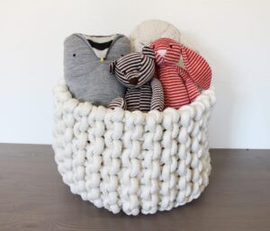panier rangement crochet animaux-peluche-tissu