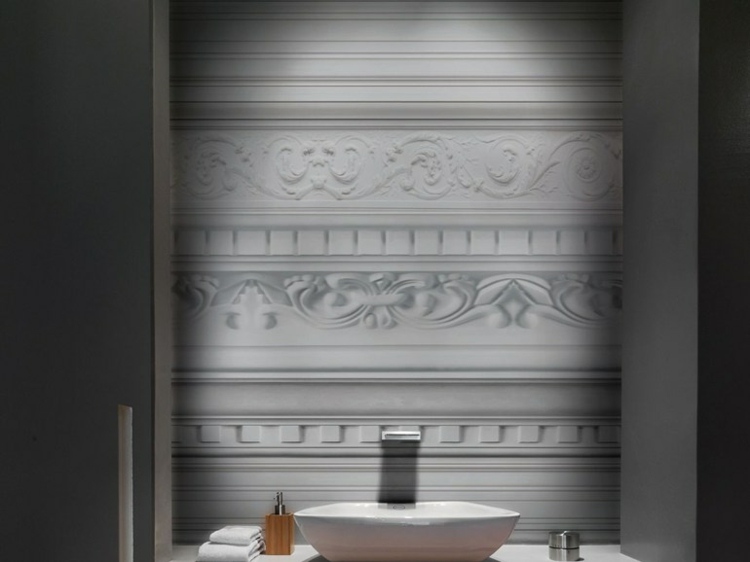 papier peint pour salle de bain -fregio-motif-moulures-3d-blanches