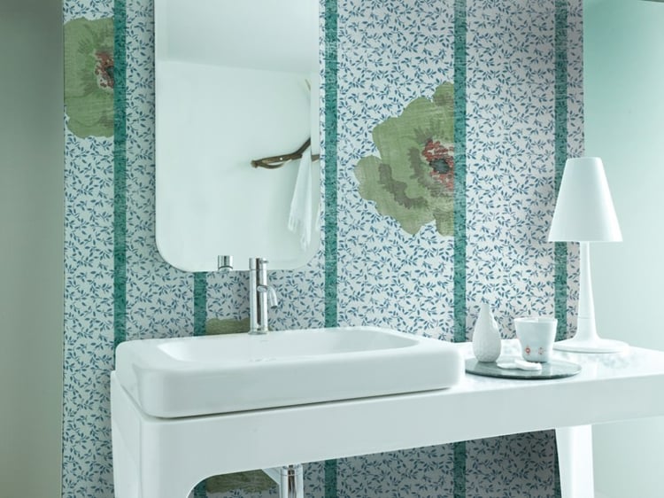 papier peint pour salle de bain -miss-marple-motif-feuilles-fleurs-grand-format