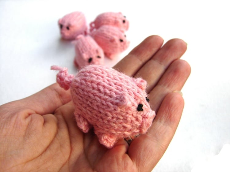 porte-bonheur –faire-soi-meme-porcelet-rose-tricote