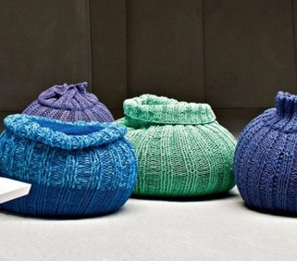 pouf design -housse-tricotee-bleu-pourpre-vert-SWEET 40-gervasoni
