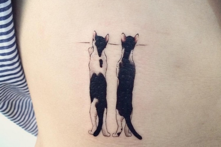 Tatouage chat original en styles variés - 39 idées créatives
