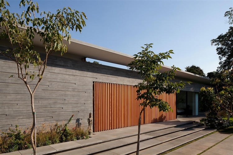Float-House-jardin-moderne-facade-bois