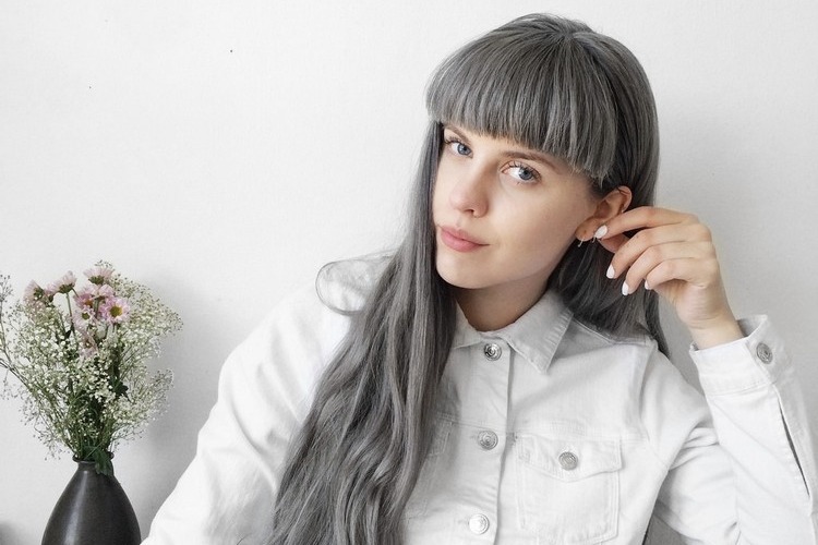 Cheveux Gris Mode 2016 Une Tendance Qui Vient Avec Un Prix