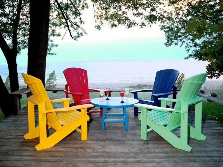 fauteuils de jardin en bois peint couleurs fraîches- Adirondack chairs