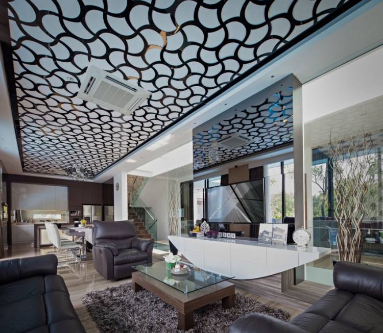 Faux plafond design et sol carrelé dans une maison design ! Plafond Spotjes Créatif